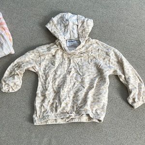 Old navy girls sweatshirt